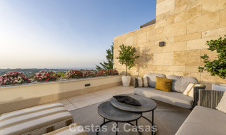 Appartement duplex au charme d'une villa à vendre dans un complexe de luxe à La Quinta, Marbella - Benahavis 784887 