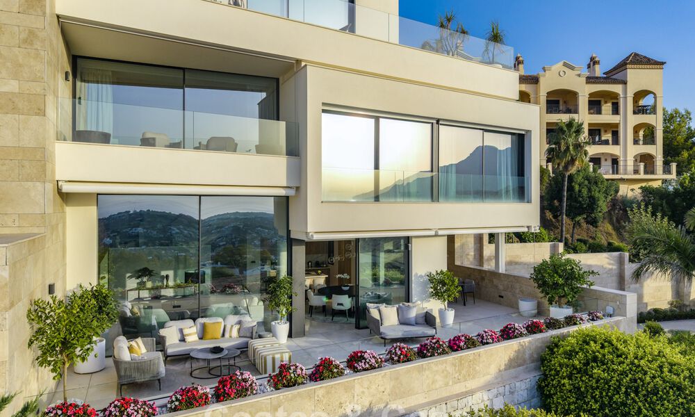 Appartement duplex au charme d'une villa à vendre dans un complexe de luxe à La Quinta, Marbella - Benahavis 784891