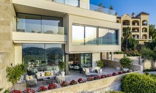 Appartement duplex au charme d'une villa à vendre dans un complexe de luxe à La Quinta, Marbella - Benahavis 784891 