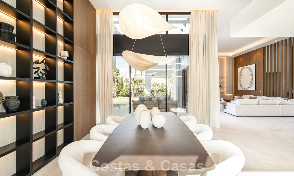 Villa de luxe moderniste de plain-pied à vendre à Nueva Andalucia, Marbella 799824