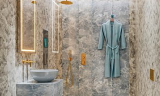 Villas design exclusives avec intérieurs Versace Home à vendre à Nueva Andalucia, Marbella 784945 