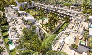 Appartements innovants sur plan à vendre à quelques pas des commodités et de la plage à Estepona, Costa de Sol 784921 