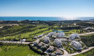 Lancement ! Appartements avec vue panoramique sur la mer à vendre, en première ligne de golf à Mijas Costa, Costa del Sol 784982 