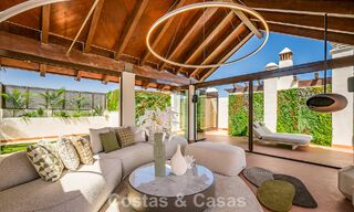 Penthouse avec vue sur la mer à vendre dans une résidence sécurisée en bord de mer, sur le New Golden Mile, entre Marbella et Estepona 785023 