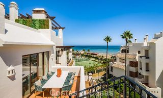 Penthouse avec vue sur la mer à vendre dans une résidence sécurisée en bord de mer, sur le New Golden Mile, entre Marbella et Estepona 785036 