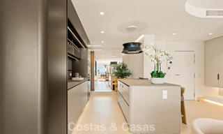 Penthouse avec vue sur la mer à vendre dans une résidence sécurisée en bord de mer, sur le New Golden Mile, entre Marbella et Estepona 785040 