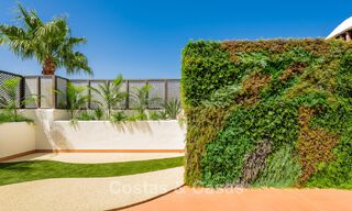 Penthouse avec vue sur la mer à vendre dans une résidence sécurisée en bord de mer, sur le New Golden Mile, entre Marbella et Estepona 785043 
