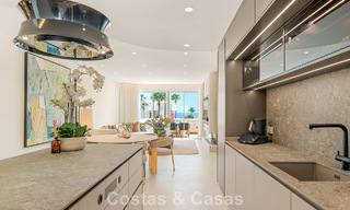 Penthouse avec vue sur la mer à vendre dans une résidence sécurisée en bord de mer, sur le New Golden Mile, entre Marbella et Estepona 785051 