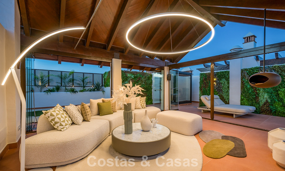 Penthouse avec vue sur la mer à vendre dans une résidence sécurisée en bord de mer, sur le New Golden Mile, entre Marbella et Estepona 785054