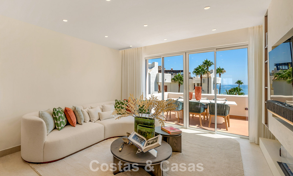 Penthouse avec vue sur la mer à vendre dans une résidence sécurisée en bord de mer, sur le New Golden Mile, entre Marbella et Estepona 785064