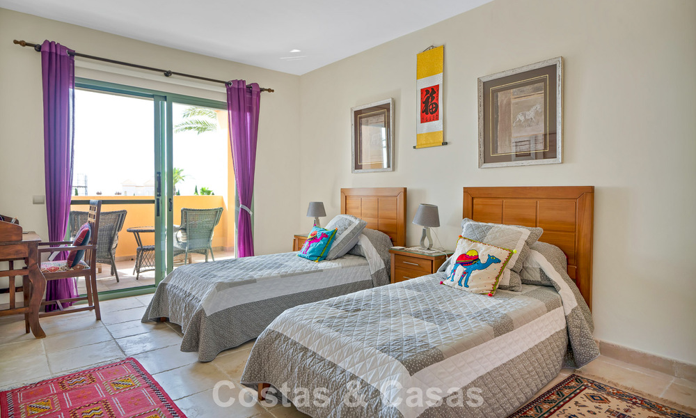 Appartement 3 chambres à vendre avec vue sur le jardin et la mer, prêt à emménager, au Los Flamingos Golf Resort à Marbella - Benahavis 785078