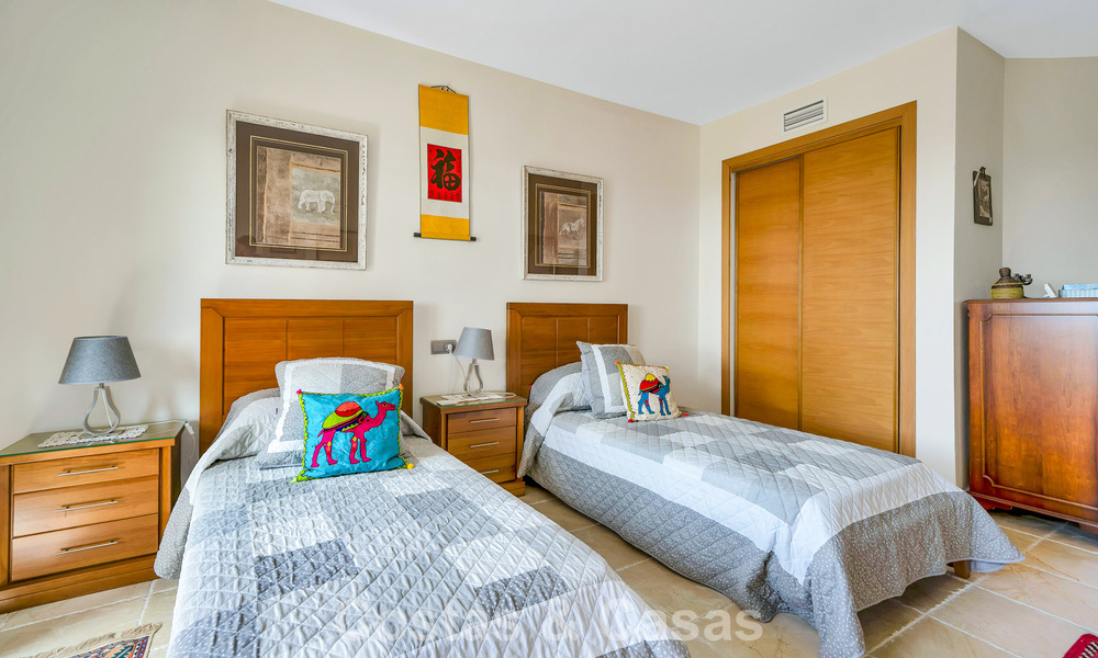 Appartement 3 chambres à vendre avec vue sur le jardin et la mer, prêt à emménager, au Los Flamingos Golf Resort à Marbella - Benahavis 785079