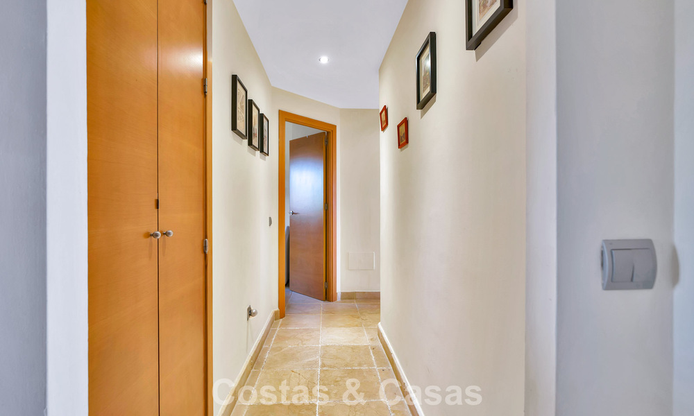 Appartement 3 chambres à vendre avec vue sur le jardin et la mer, prêt à emménager, au Los Flamingos Golf Resort à Marbella - Benahavis 785084