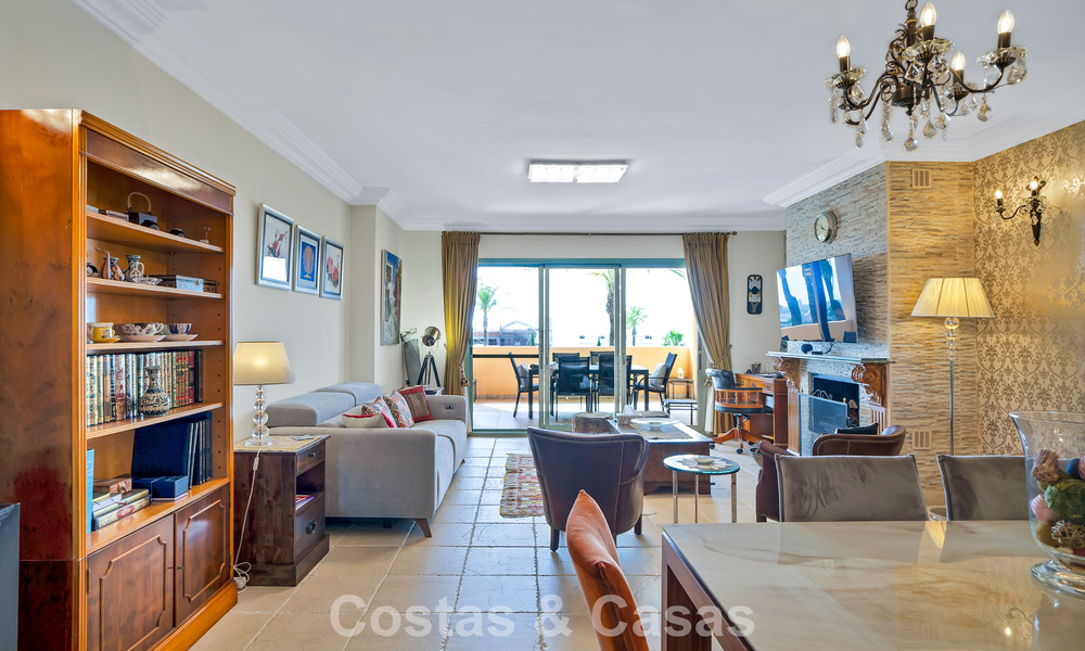 Appartement 3 chambres à vendre avec vue sur le jardin et la mer, prêt à emménager, au Los Flamingos Golf Resort à Marbella - Benahavis 785086