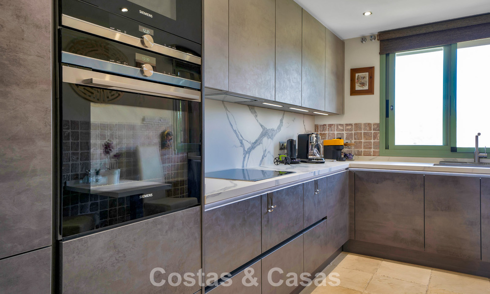 Appartement 3 chambres à vendre avec vue sur le jardin et la mer, prêt à emménager, au Los Flamingos Golf Resort à Marbella - Benahavis 785099
