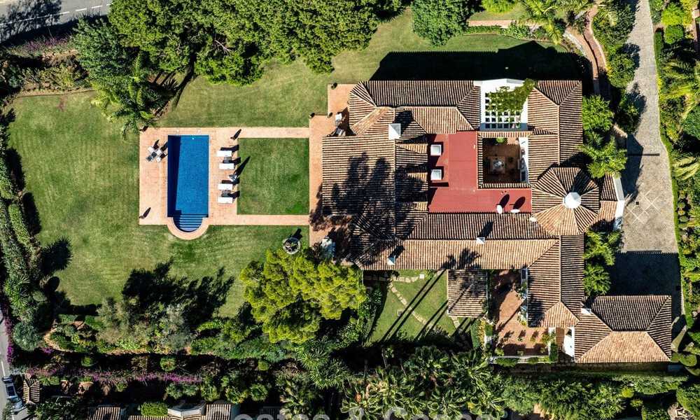 Superbe villa méditerranéenne à vendre dans une résidence sécurisée sur le Golden Mile de Marbella 785110
