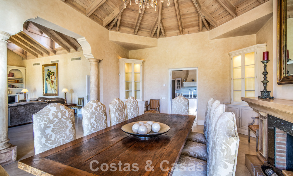 Superbe villa méditerranéenne à vendre dans une résidence sécurisée sur le Golden Mile de Marbella 785118