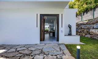 Villa de luxe contemporaine, prête à emménager, à vendre sur le parcours de golf du New Golden Mile, Marbella - Estepona 785131 