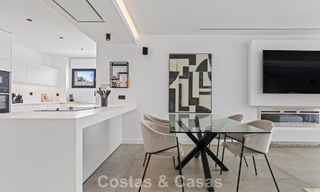 Villa de luxe contemporaine, prête à emménager, à vendre sur le parcours de golf du New Golden Mile, Marbella - Estepona 785178 