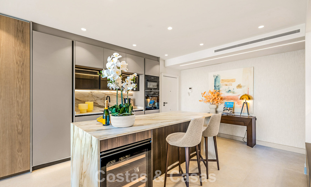 Appartement avec vue sur la mer à vendre en bord de mer, sur le New Golden Mile, entre Marbella et Estepona 785225