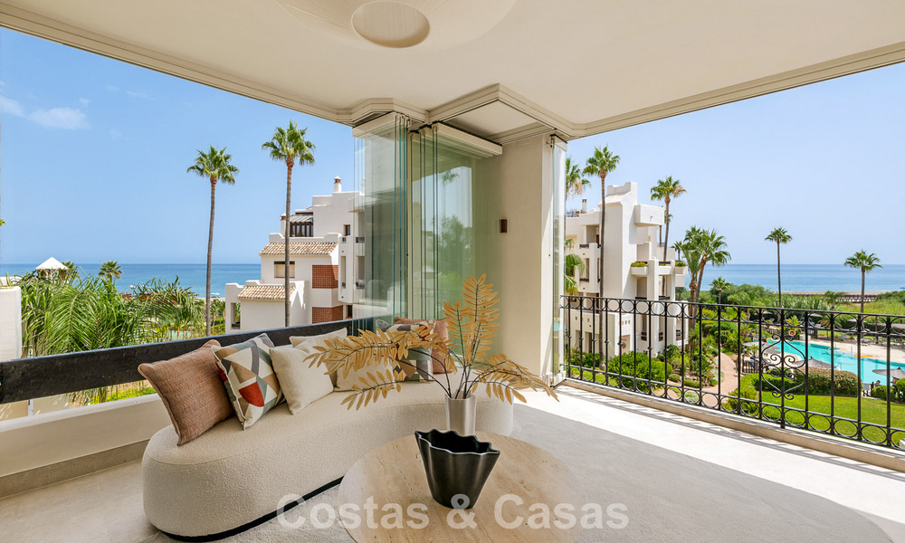 Appartement avec vue sur la mer à vendre en bord de mer, sur le New Golden Mile, entre Marbella et Estepona 785247