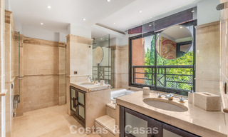Spacieux appartement de 3 chambres à vendre dans un complexe haut de gamme en bord de mer à Puerto Banús, Marbella 785196 