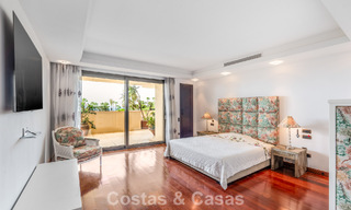 Spacieux appartement de 3 chambres à vendre dans un complexe haut de gamme en bord de mer à Puerto Banús, Marbella 785198 