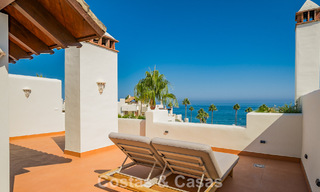 Penthouse rénové avec vue sur la mer à vendre en front de mer sur le New Golden Mile, entre Marbella et Estepona 785275 
