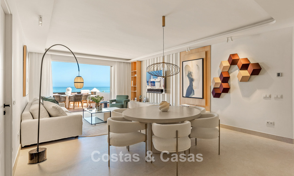 Penthouse rénové avec vue sur la mer à vendre en front de mer sur le New Golden Mile, entre Marbella et Estepona 785279