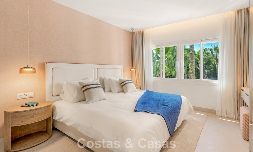Penthouse rénové avec vue sur la mer à vendre en front de mer sur le New Golden Mile, entre Marbella et Estepona 785282