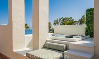 Penthouse rénové avec vue sur la mer à vendre en front de mer sur le New Golden Mile, entre Marbella et Estepona 785298 