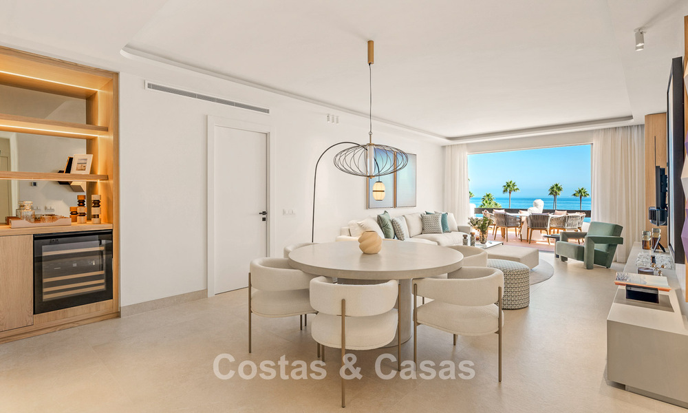 Penthouse rénové avec vue sur la mer à vendre en front de mer sur le New Golden Mile, entre Marbella et Estepona 785303