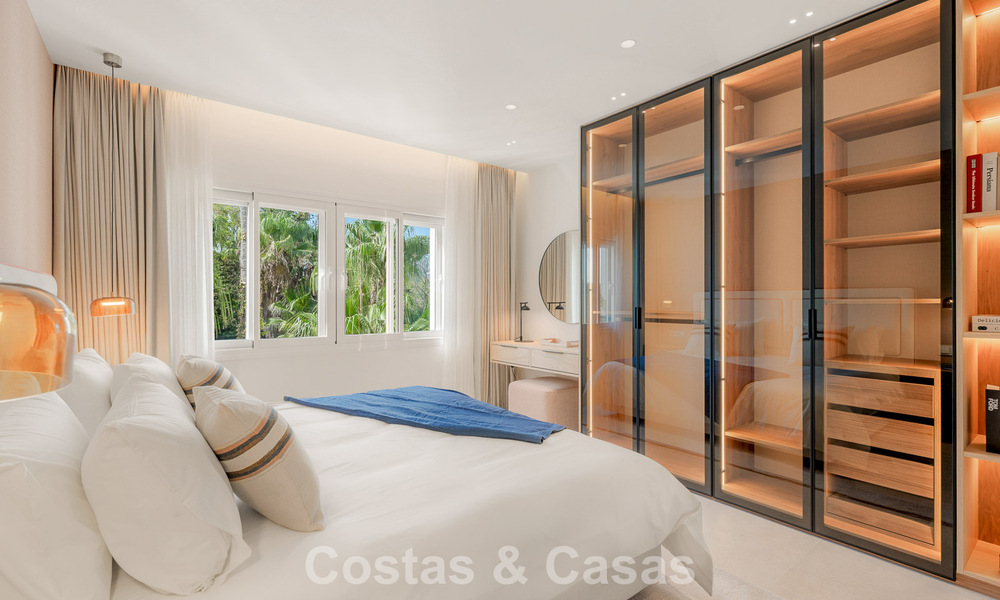 Penthouse rénové avec vue sur la mer à vendre en front de mer sur le New Golden Mile, entre Marbella et Estepona 785309