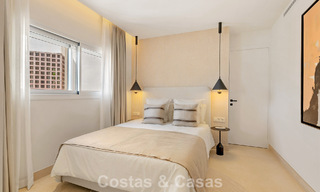 Penthouse rénové avec vue sur la mer à vendre en front de mer sur le New Golden Mile, entre Marbella et Estepona 785311 