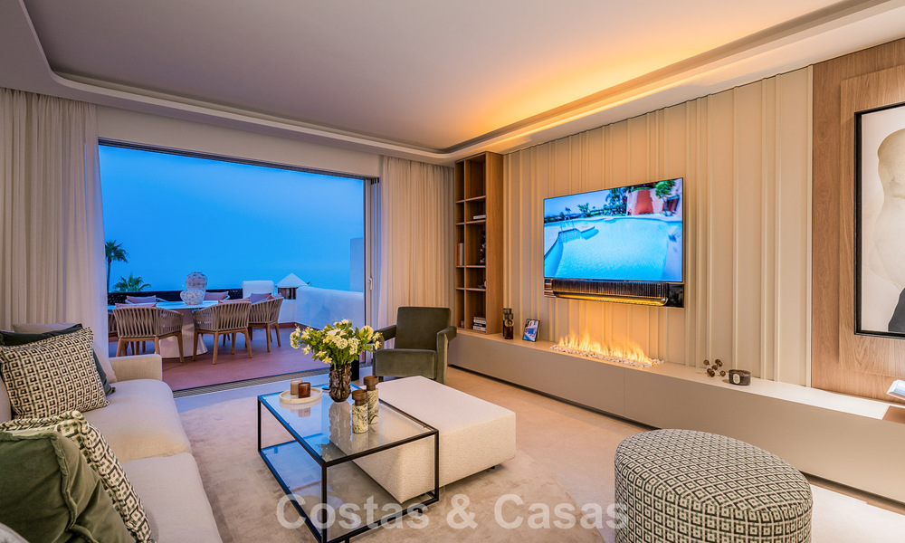 Penthouse rénové avec vue sur la mer à vendre en front de mer sur le New Golden Mile, entre Marbella et Estepona 785313