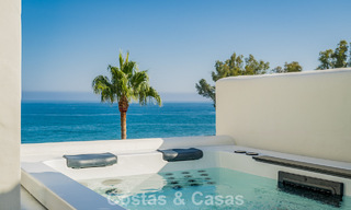 Penthouse rénové avec vue sur la mer à vendre en front de mer sur le New Golden Mile, entre Marbella et Estepona 785318 