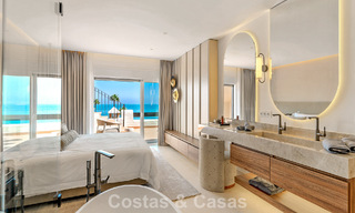 Penthouse rénové avec vue sur la mer à vendre en front de mer sur le New Golden Mile, entre Marbella et Estepona 785320 