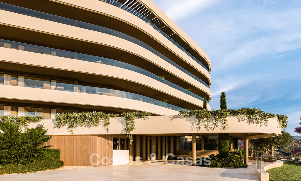 Lancement! Appartements innovants sur plan avec vue panoramique sur la mer à vendre près du centre-ville d'Estepona 785267