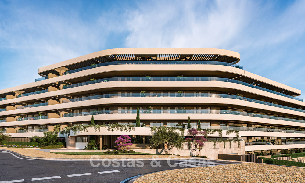 Lancement! Appartements innovants sur plan avec vue panoramique sur la mer à vendre près du centre-ville d'Estepona 785269