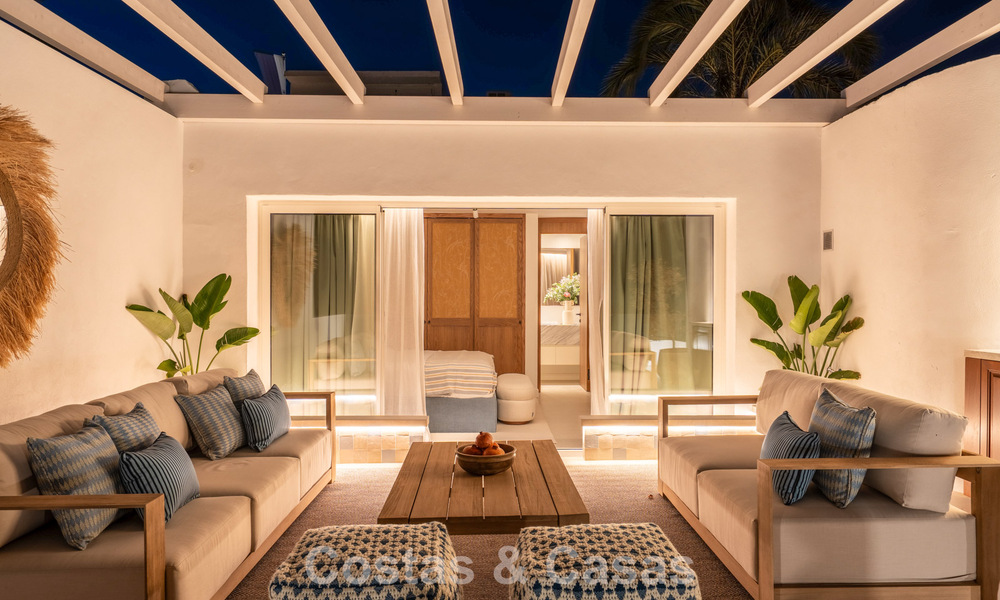 Luxueuse propriété en bord de mer avec vue sur la mer, à vendre, sur la plage, sur le prestigieux Golden Mile de Marbella 785327