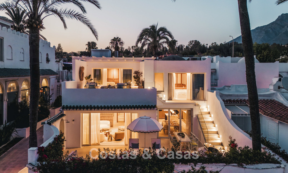 Luxueuse propriété en bord de mer avec vue sur la mer, à vendre, sur la plage, sur le prestigieux Golden Mile de Marbella 785328