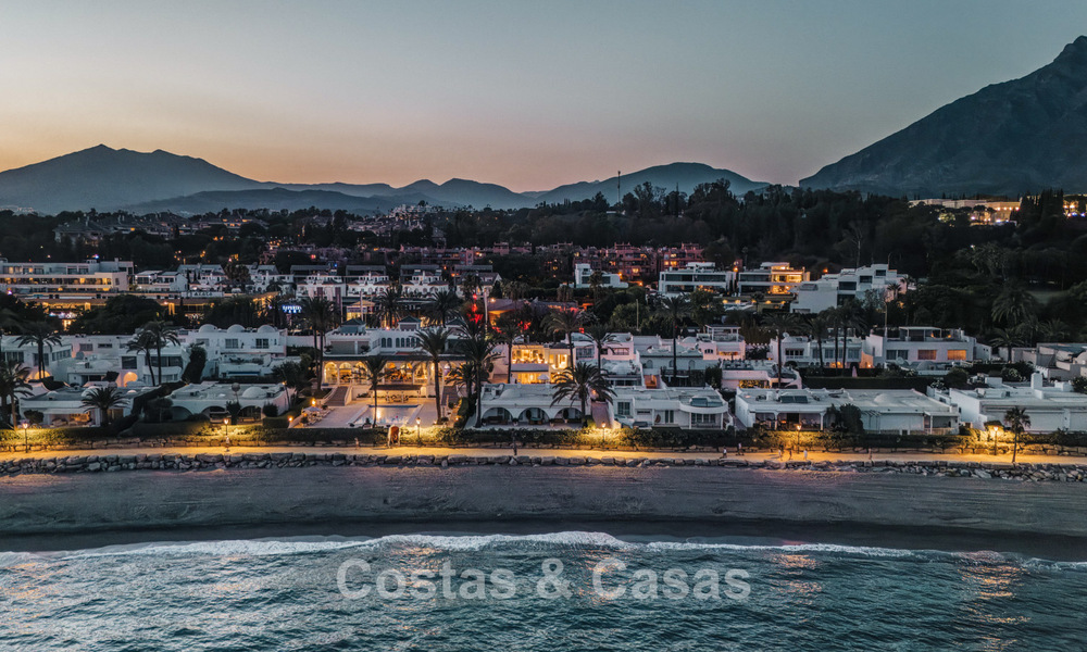 Luxueuse propriété en bord de mer avec vue sur la mer, à vendre, sur la plage, sur le prestigieux Golden Mile de Marbella 785329