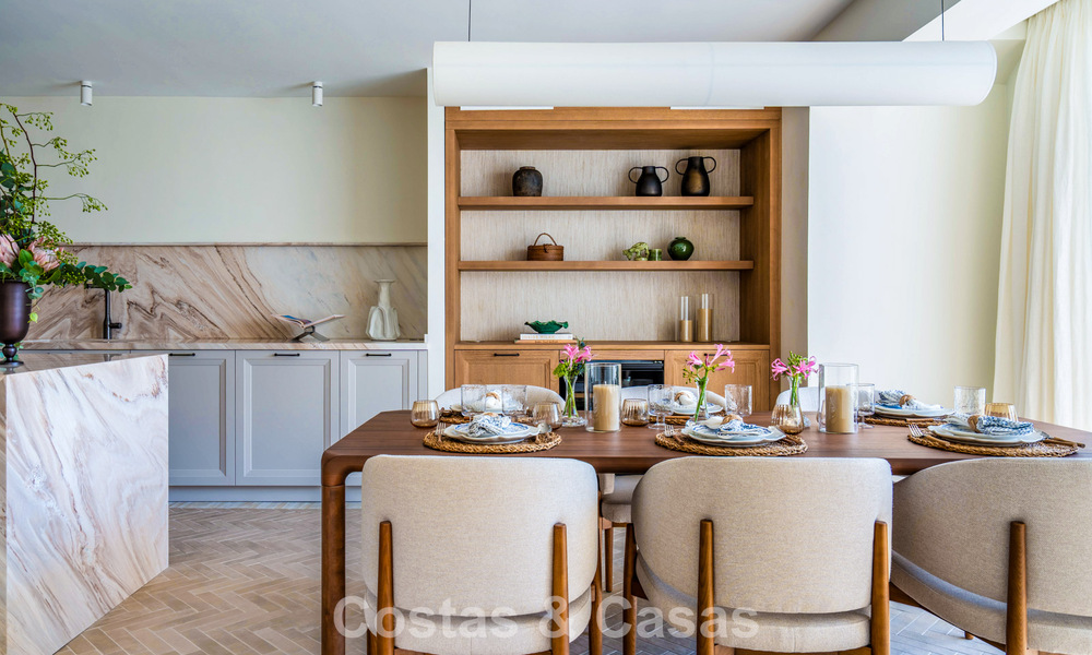 Luxueuse propriété en bord de mer avec vue sur la mer, à vendre, sur la plage, sur le prestigieux Golden Mile de Marbella 785356