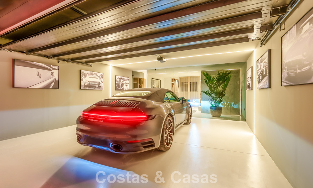 Maison mitoyenne de prestige à vendre dans un complexe résidentiel exclusif sur le Golden Mile de Marbella 785400
