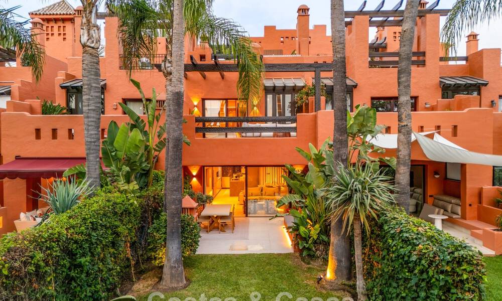 Maison mitoyenne de prestige à vendre dans un complexe résidentiel exclusif sur le Golden Mile de Marbella 785405