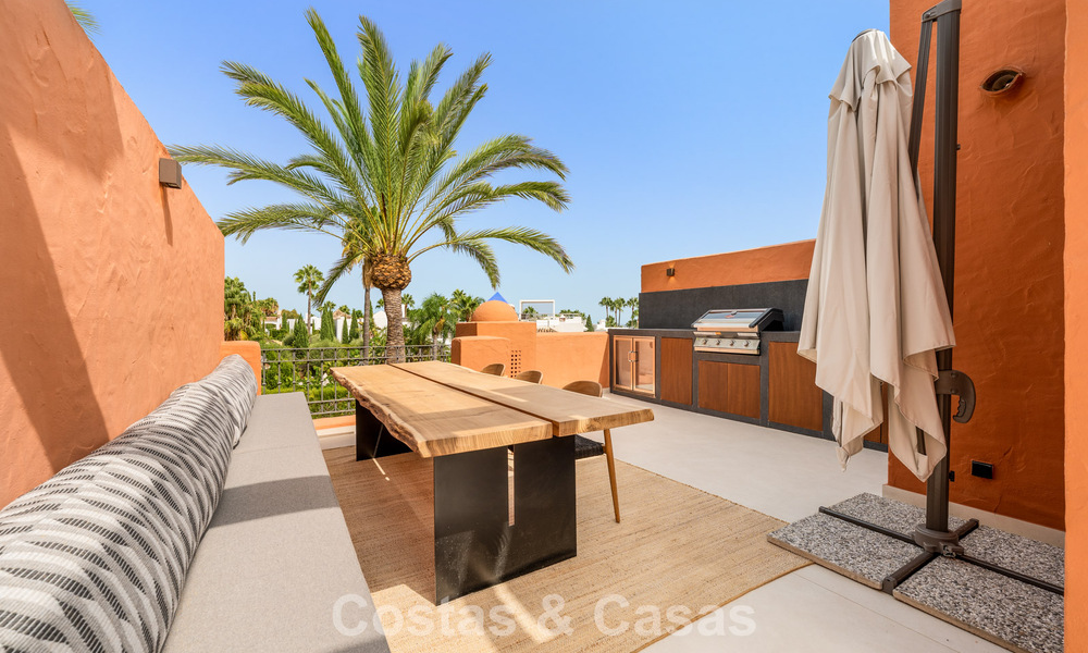 Maison mitoyenne de prestige à vendre dans un complexe résidentiel exclusif sur le Golden Mile de Marbella 785426
