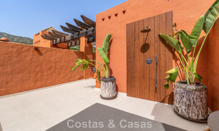 Maison mitoyenne de prestige à vendre dans un complexe résidentiel exclusif sur le Golden Mile de Marbella 785431 