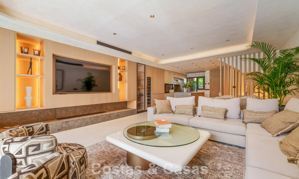 Maison mitoyenne de prestige à vendre dans un complexe résidentiel exclusif sur le Golden Mile de Marbella 785442