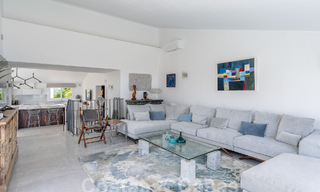 Charmantes propriétés à vendre dans une résidence en bord de mer près du centre d’Estepona 808308 