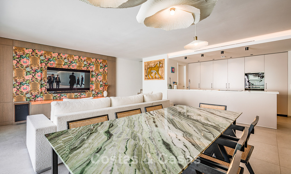 Penthouse moderne de luxe avec un spacieux solarium à vendre, proche des commodités et de la plage à San Pedro, Marbella 785487